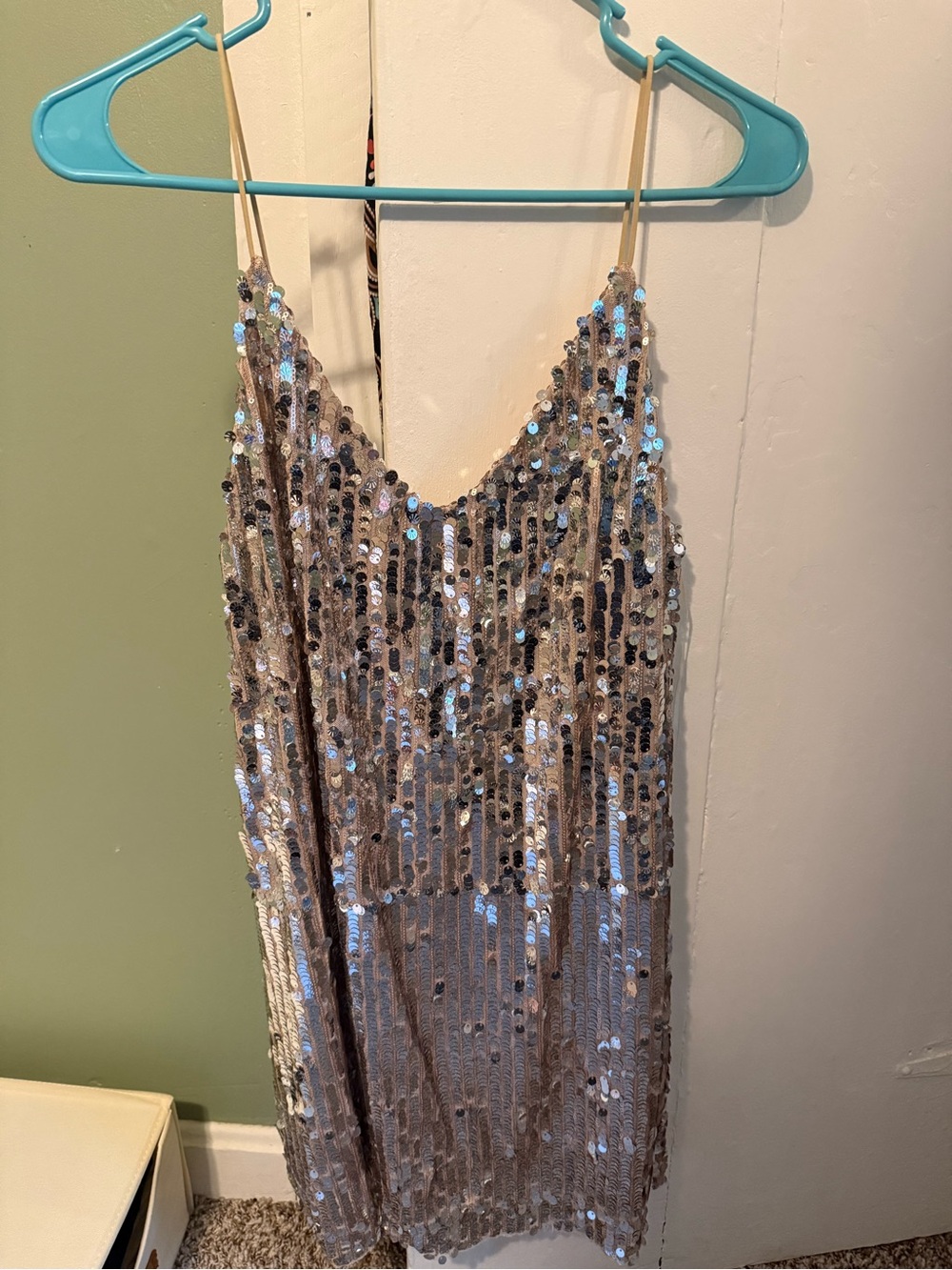Shop hopes tank top
